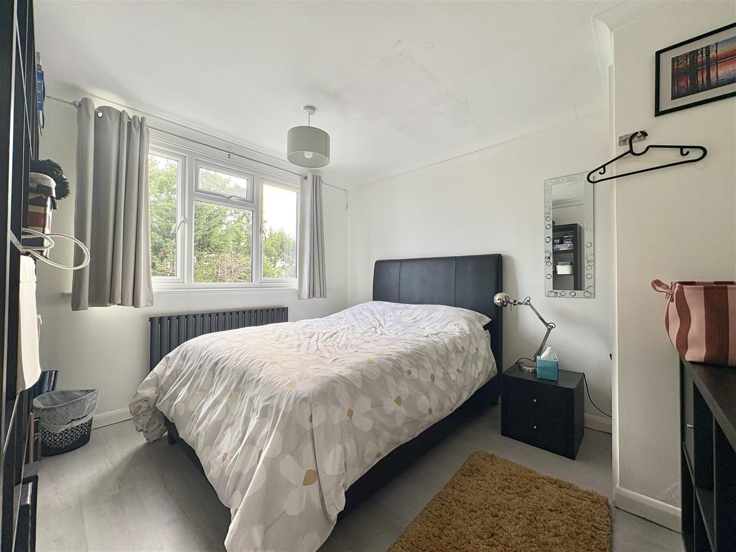 3 bed property in Roundwood Road, St. Leonards-On-Sea